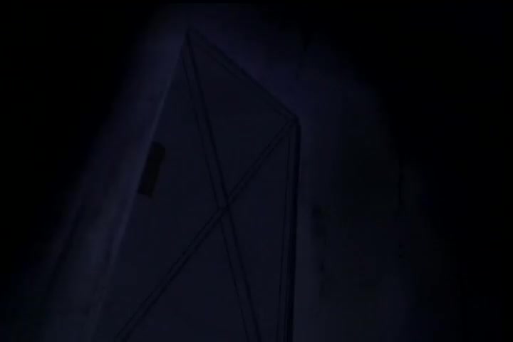 [Tsukyio Editing Resources] Hellsing (Episode 5) Raw Clips (109) (tsukyio.com).mp4